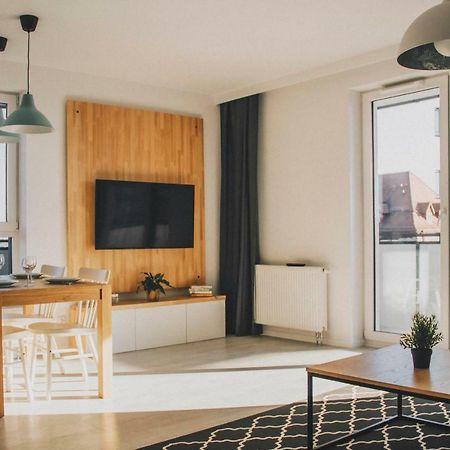 Pobookowane Stocznia Apartments Gdansk Bagian luar foto