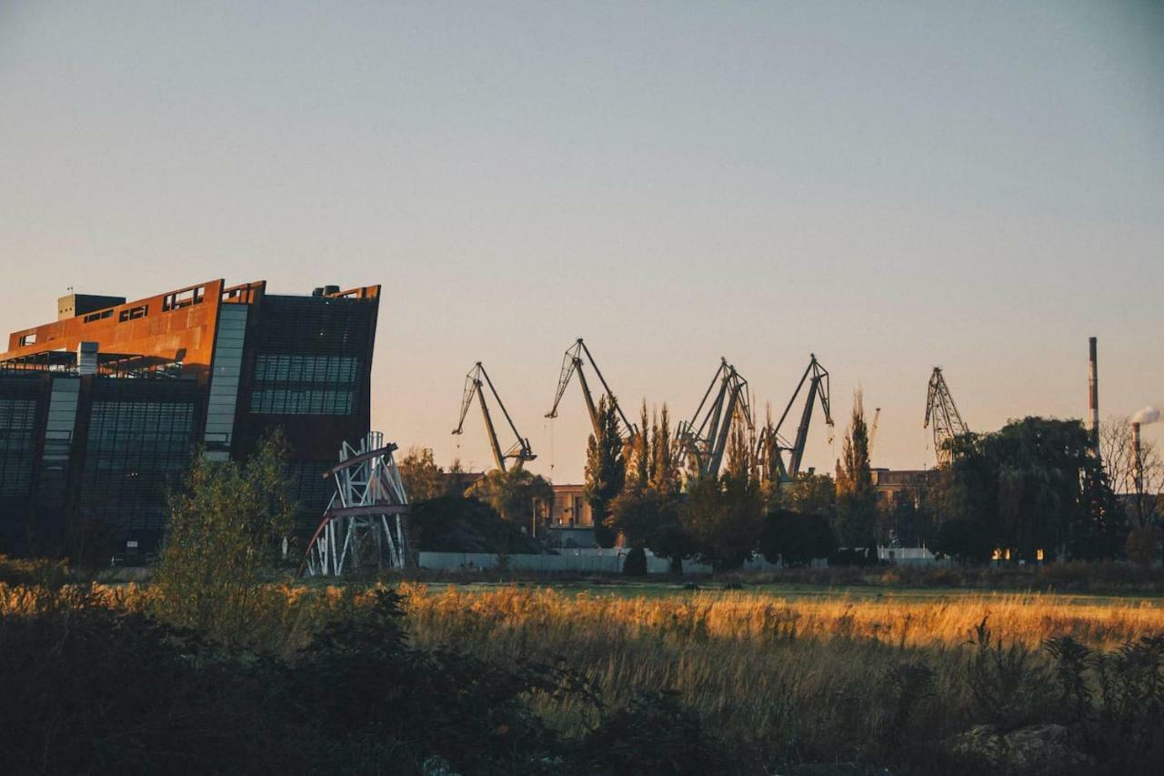 Pobookowane Stocznia Apartments Gdansk Bagian luar foto