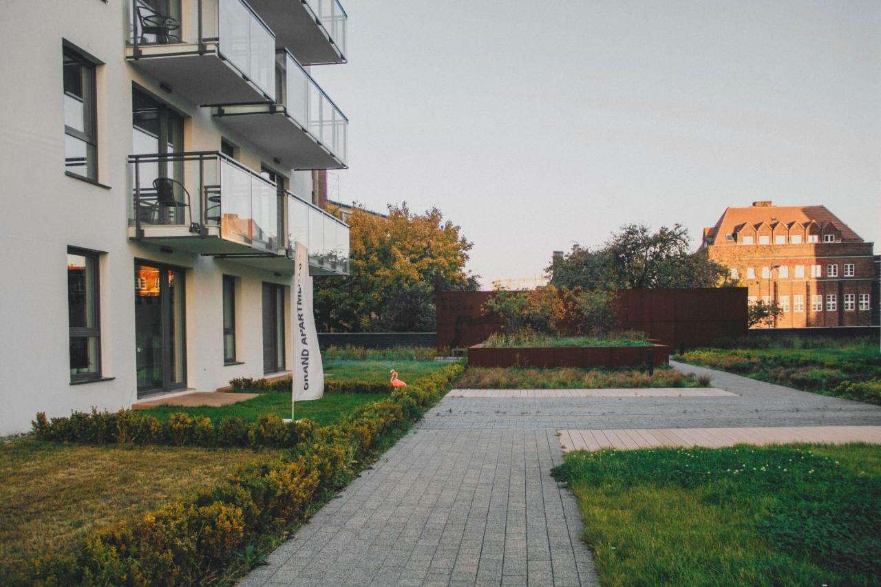 Pobookowane Stocznia Apartments Gdansk Bagian luar foto