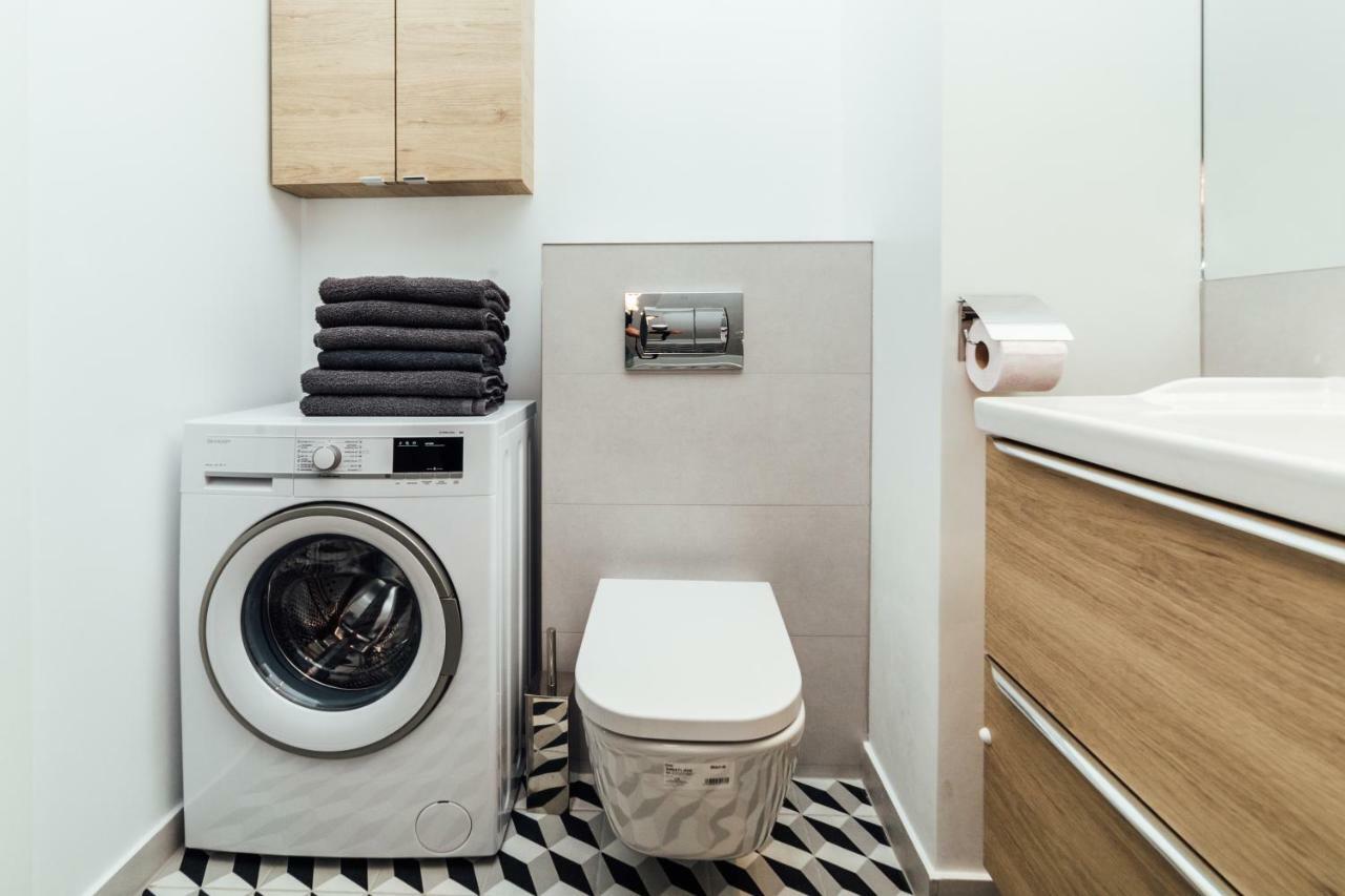 Pobookowane Stocznia Apartments Gdansk Bagian luar foto